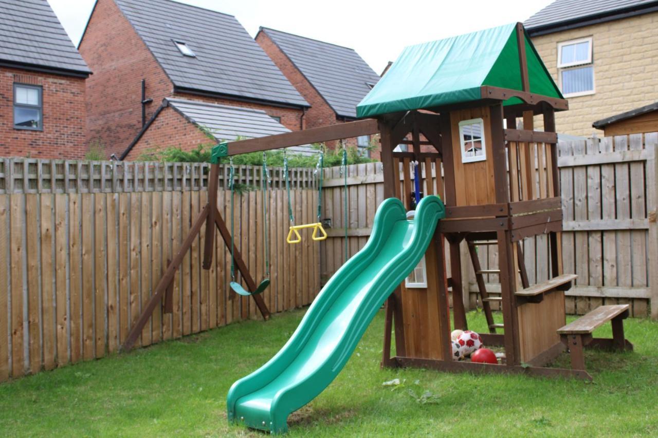 Haven - Spacious Luxury Home Perfect For Families, Couples And Contractors! 5Mins To Xscape And Junction 32! 캐슬퍼드 외부 사진