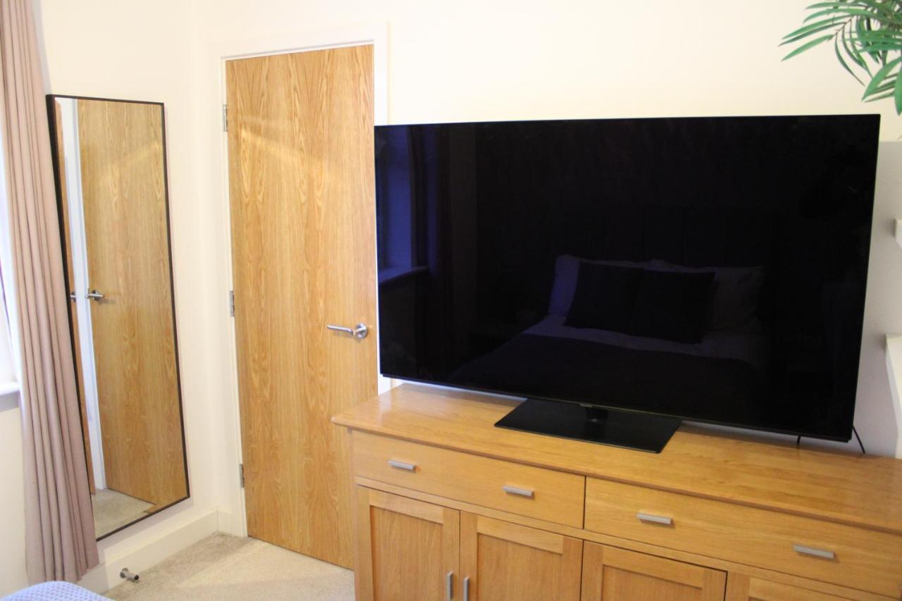 Haven - Spacious Luxury Home Perfect For Families, Couples And Contractors! 5Mins To Xscape And Junction 32! 캐슬퍼드 외부 사진