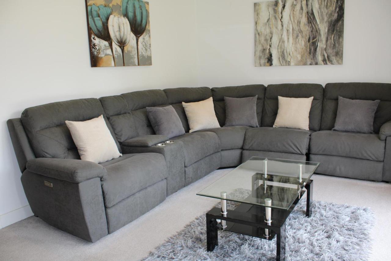 Haven - Spacious Luxury Home Perfect For Families, Couples And Contractors! 5Mins To Xscape And Junction 32! 캐슬퍼드 외부 사진